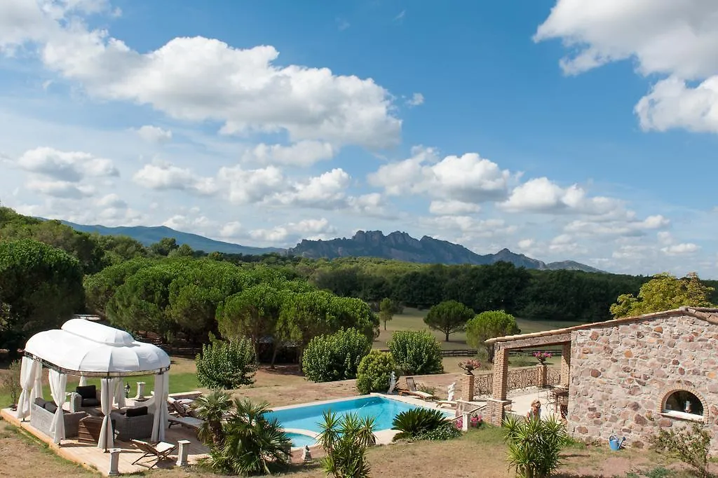 Holiday home Le Mas Des Peps Roquebrune-sur-Argens